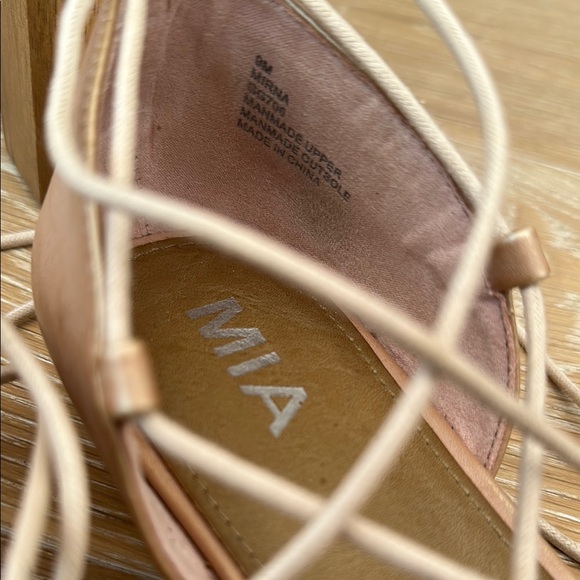 MIA Mirna Women's Blush Pointed Toe Lace-up Flats - Picture 2 of 9